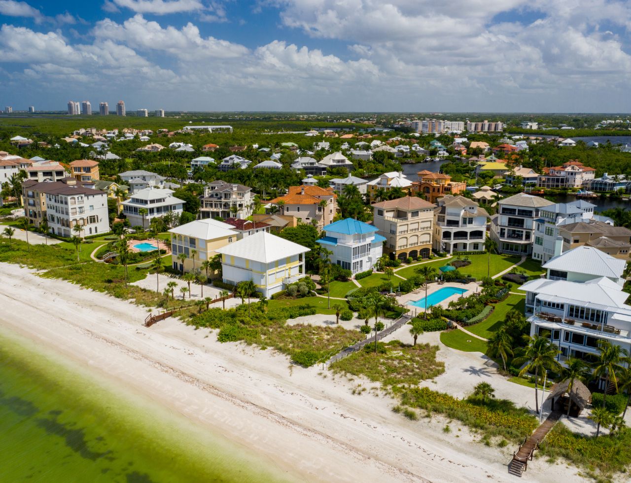 The Impact of Salt Air on Gutters in Coastal Florida Communities