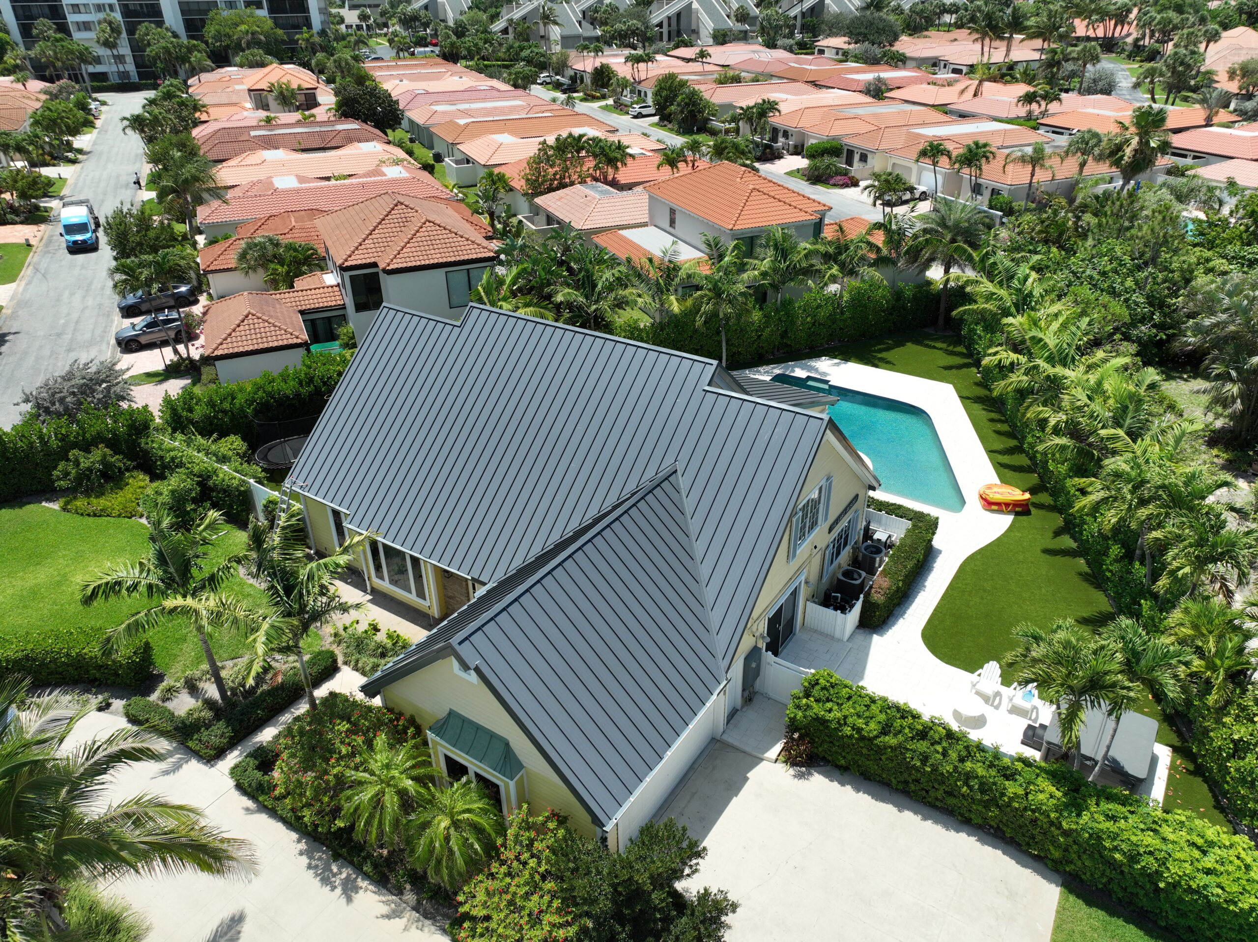A Metal Roof Built to Last in Jupiter Beach, Florida 3