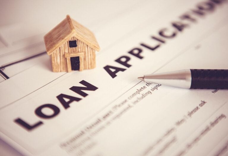 Difference Between Roof Loans, Credit Cards, and Financing Plans